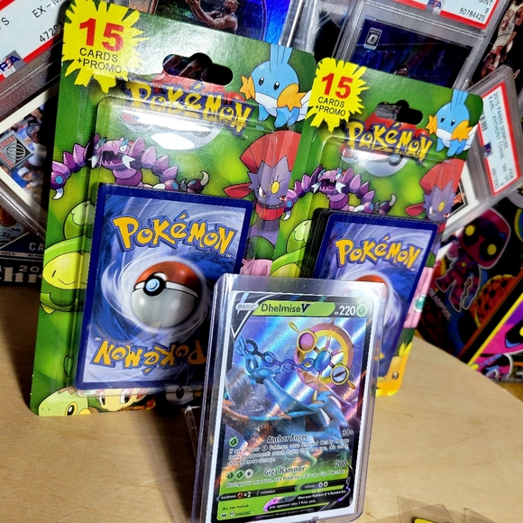 2 Pokémon 2012 Vintage Promo Packs Holo *Sealed* Possible Charizard + 100 Cards - Picture 4 of 7